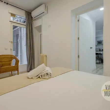 Nuevo Apt De 9Pax En La Cava Alta Centro De Madrid E1 Exterior photo
