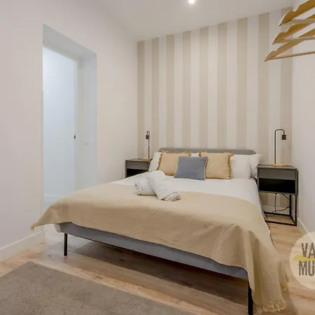 Nuevo Apt De 9Pax En La Cava Alta Centro De Madrid E1 Exterior photo