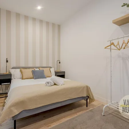 Nuevo Apt De 9Pax En La Cava Alta Centro De Madrid E1 Exterior photo